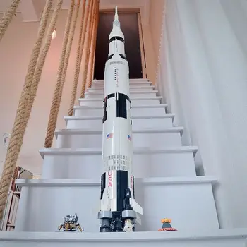 Классическая модель Ракеты-носителя Apollo Saturn V, ракета и стартовая площадка Подходят для 21309 92176 строительных блоков, детских развивающих игрушек, подарков